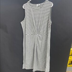 GAP Gray Striped Midi Dress